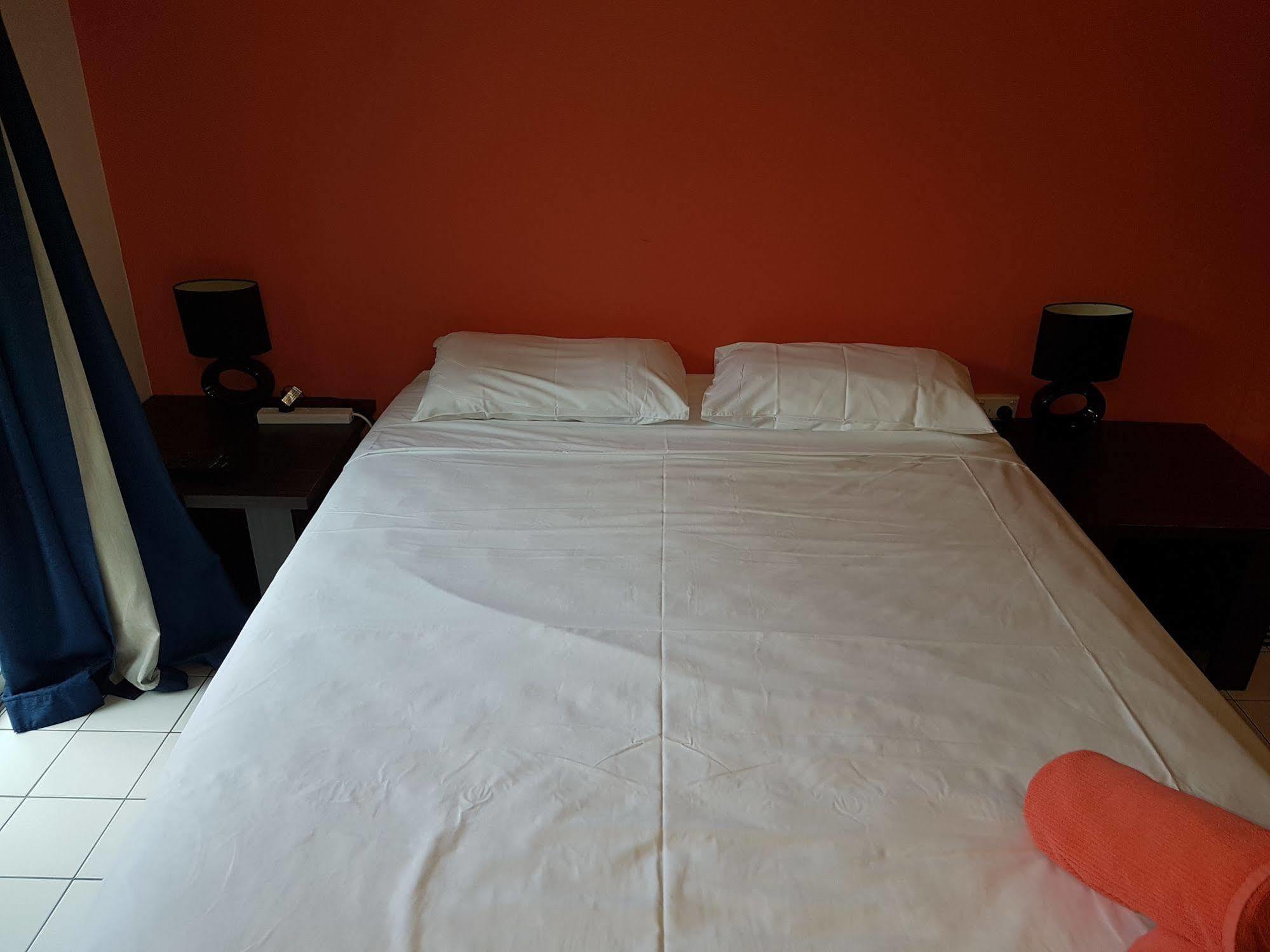 Coral Beach Lodge พอร์ตดักกลาส ภายนอก รูปภาพ