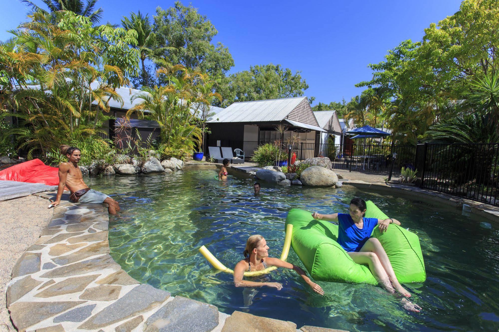 Coral Beach Lodge พอร์ตดักกลาส ภายนอก รูปภาพ